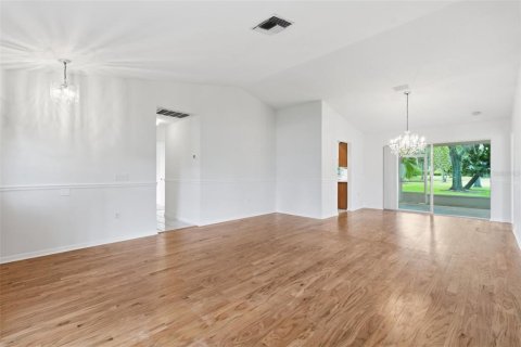 Villa ou maison à vendre à New Port Richey, Floride: 2 chambres, 170.66 m2 № 2407161 - photo 5