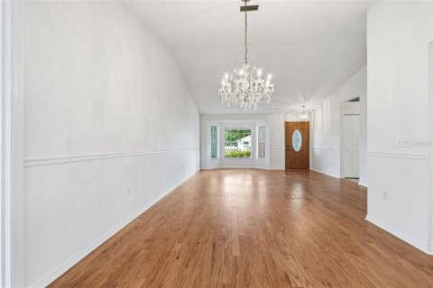 Villa ou maison à vendre à New Port Richey, Floride: 2 chambres, 170.66 m2 № 2407161 - photo 11