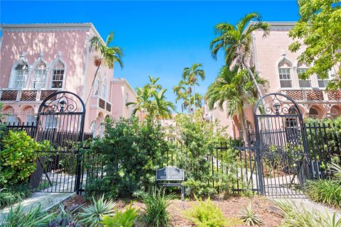 Condominio en venta en Miami Beach, Florida, 2 dormitorios, 94.76 m2 № 1707934 - foto 7