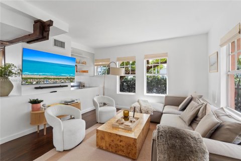 Condominio en venta en Miami Beach, Florida, 2 dormitorios, 94.76 m2 № 1707934 - foto 17