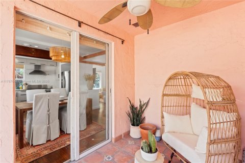 Condominio en venta en Miami Beach, Florida, 2 dormitorios, 94.76 m2 № 1707934 - foto 14