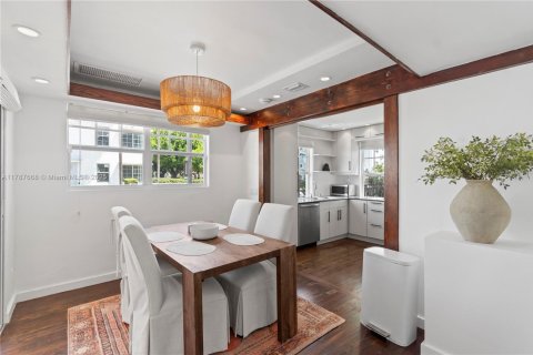 Condominio en venta en Miami Beach, Florida, 2 dormitorios, 94.76 m2 № 1707934 - foto 6