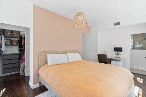 Condominio en venta en Miami Beach, Florida, 2 dormitorios, 94.76 m2 № 1707934 - foto 25