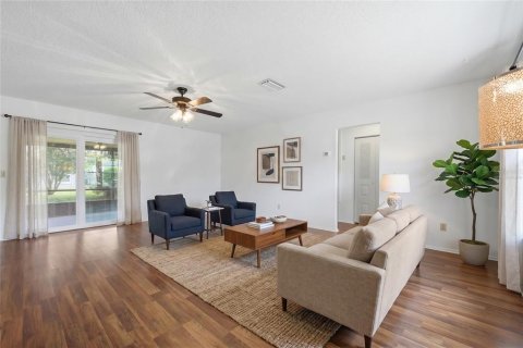 Casa en venta en Orlando, Florida, 2 dormitorios, 117.8 m2 № 2157089 - foto 13
