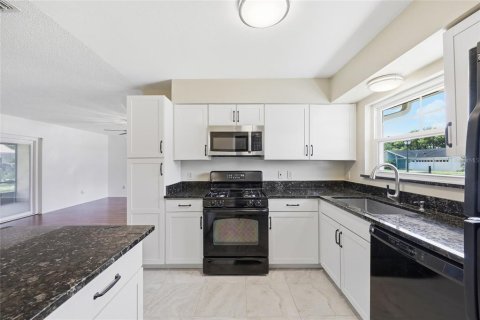Casa en venta en Orlando, Florida, 2 dormitorios, 117.8 m2 № 2157089 - foto 24