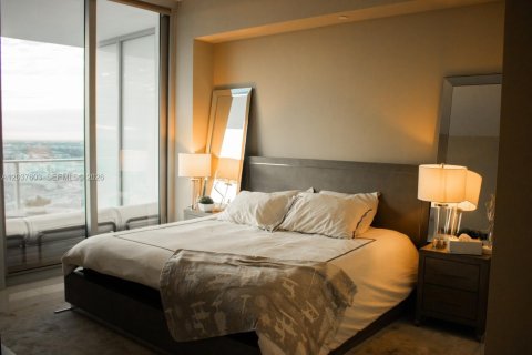Apartamento en alquiler en Miami, Florida, 1 dormitorio, 126.25 m2 № 2154602 - foto 4