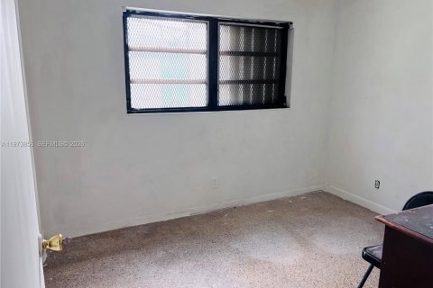 House in Lauderhill, Florida 3 bedrooms № 2033394 - photo 8