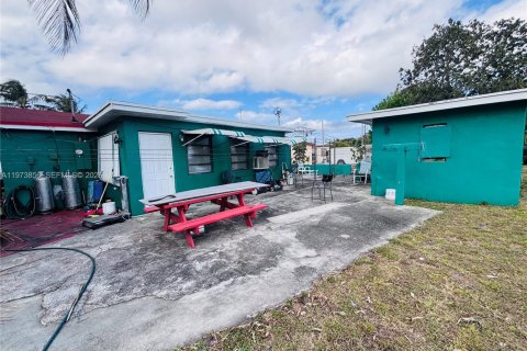 House in Lauderhill, Florida 3 bedrooms № 2033394 - photo 14