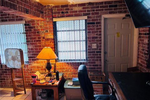 House in Lauderhill, Florida 3 bedrooms № 2033394 - photo 5