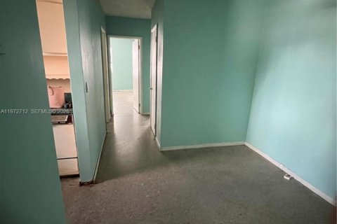 Condominio en venta en Fort Lauderdale, Florida, 2 dormitorios, 73.58 m2 № 2033476 - foto 12