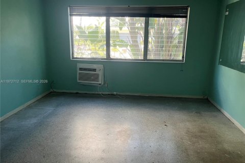 Condominio en venta en Fort Lauderdale, Florida, 2 dormitorios, 73.58 m2 № 2033476 - foto 11