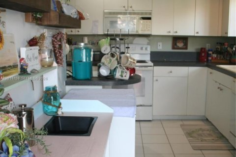Touwnhouse à vendre à Parkland, Floride: 4 chambres, 186.36 m2 № 2075413 - photo 12