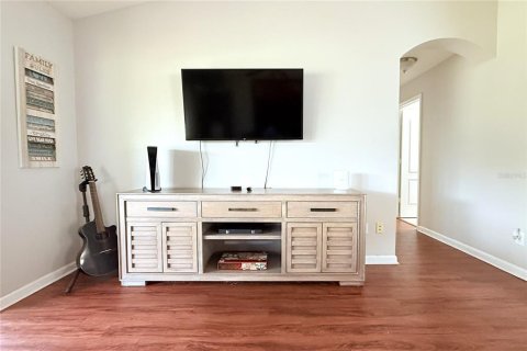 House in Riverview, Florida 4 bedrooms, 179.86 sq.m. № 2099930 - photo 11