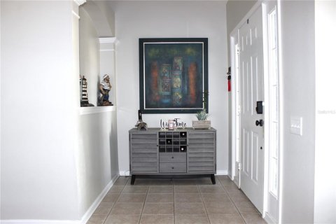 House in Riverview, Florida 4 bedrooms, 179.86 sq.m. № 2099930 - photo 2