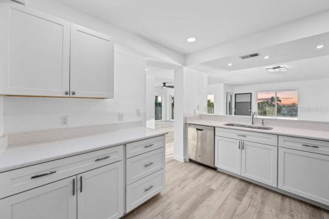 Condominio en venta en Cocoa Beach, Florida, 3 dormitorios, 153.85 m2 № 1857899 - foto 12