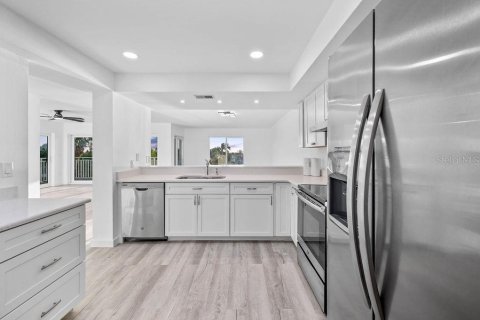Condominio en venta en Cocoa Beach, Florida, 3 dormitorios, 153.85 m2 № 1857899 - foto 16