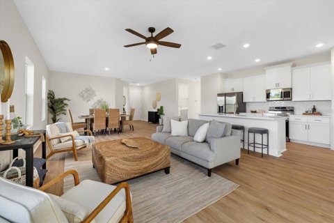 House in North Port, Florida 4 bedrooms, 184.88 sq.m. № 1837400 - photo 3