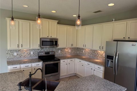House in New Smyrna Beach, Florida 5 bedrooms, 283.44 sq.m. № 1851838 - photo 5