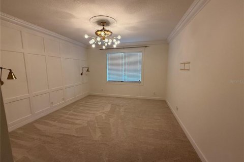 House in New Smyrna Beach, Florida 5 bedrooms, 283.44 sq.m. № 1851838 - photo 14