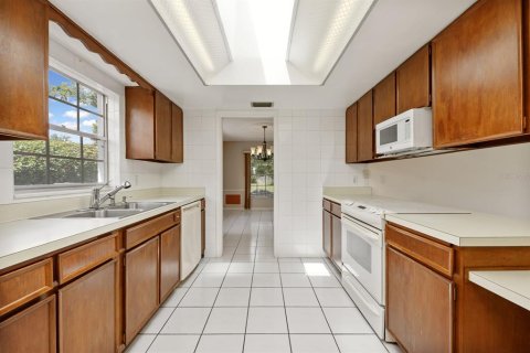 Casa en venta en Orlando, Florida, 3 dormitorios, 163.32 m2 № 1886172 - foto 5