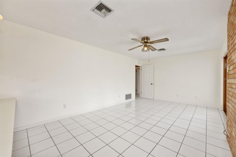 Casa en venta en Orlando, Florida, 3 dormitorios, 163.32 m2 № 1886172 - foto 22