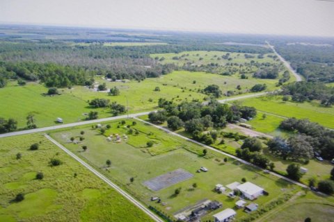 Terreno en venta en Myakka City, Florida № 1917227 - foto 1
