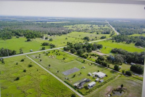 Terreno en venta en Myakka City, Florida № 1917227 - foto 12