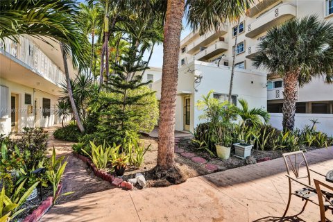 Copropriété à vendre à Miami Beach, Floride: 1 chambre, 45.15 m2 № 2028660 - photo 20