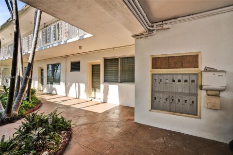Copropriété à vendre à Miami Beach, Floride: 1 chambre, 45.15 m2 № 2028660 - photo 21