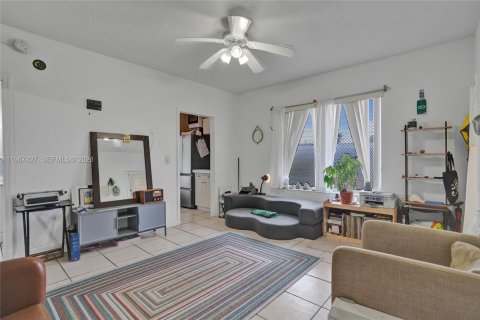 Copropriété à vendre à Miami Beach, Floride: 1 chambre, 45.15 m2 № 2028660 - photo 5