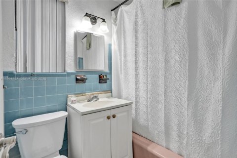 Copropriété à vendre à Miami Beach, Floride: 1 chambre, 45.15 m2 № 2028660 - photo 9