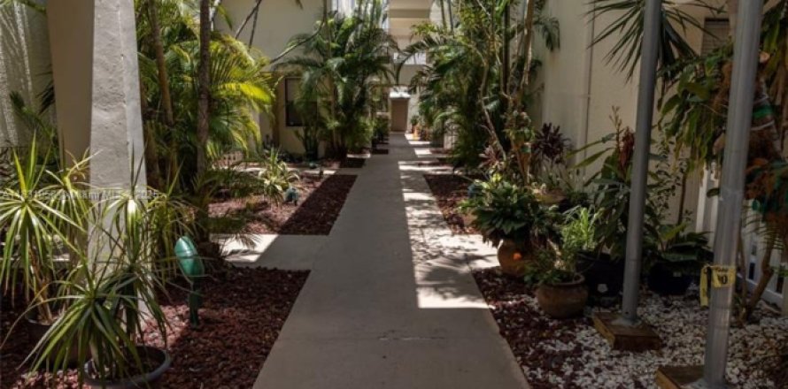 Condo à Aventura, Floride, 3 chambres № 1809180