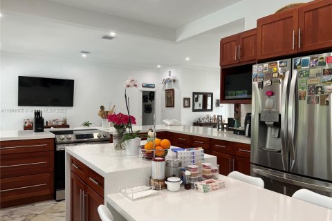 Casa en alquiler en Doral, Florida, 4 dormitorios, 280.38 m2 № 1947057 - foto 15