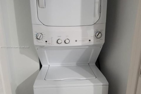 Купить кондоминиум в Майами, Флорида 1 спальня, 78.87м2, № 2022887 - фото 21