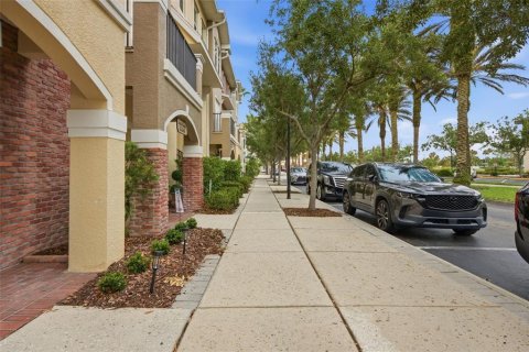 Propiedad comercial en alquiler en Tampa, Florida № 2107538 - foto 3