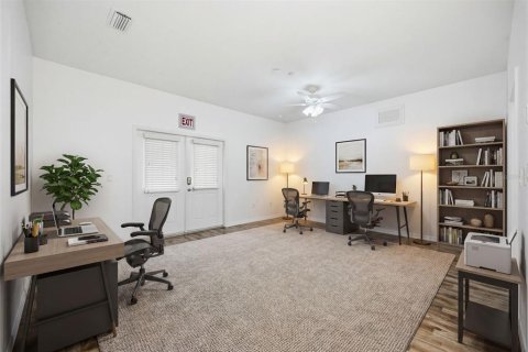 Propiedad comercial en alquiler en Tampa, Florida № 2107538 - foto 6