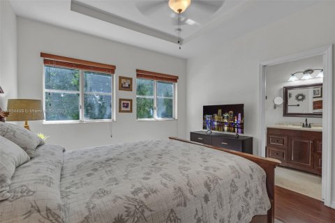 Condo in Doral, Florida, 4 bedrooms  № 1887850 - photo 22