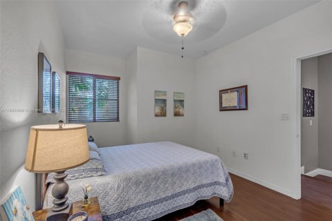 Condo in Doral, Florida, 4 bedrooms  № 1887850 - photo 15