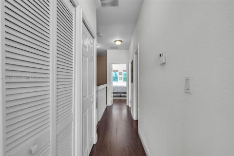 Condo in Doral, Florida, 4 bedrooms  № 1887850 - photo 18