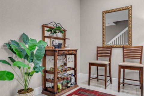 Condo in Doral, Florida, 4 bedrooms  № 1887850 - photo 13
