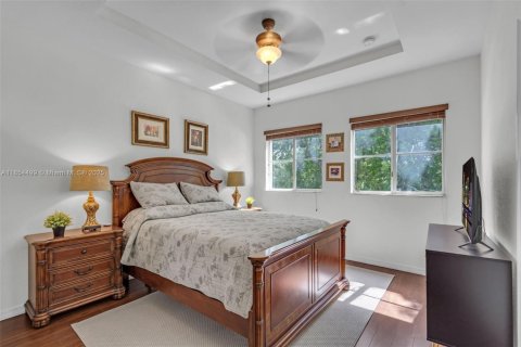 Condo in Doral, Florida, 4 bedrooms  № 1887850 - photo 21