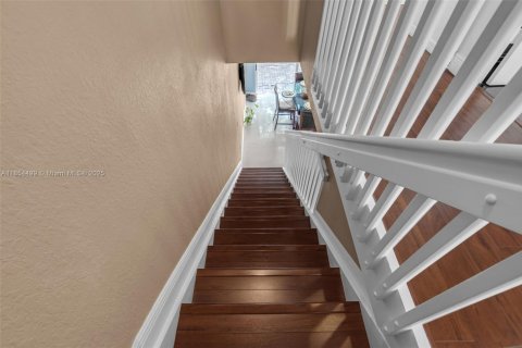 Condo in Doral, Florida, 4 bedrooms  № 1887850 - photo 19