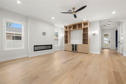 Casa en venta en Saint Petersburg, Florida, 4 dormitorios, 267 m2 № 1824503 - foto 28