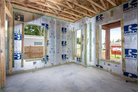 Casa en venta en Saint Petersburg, Florida, 4 dormitorios, 267 m2 № 1824503 - foto 9