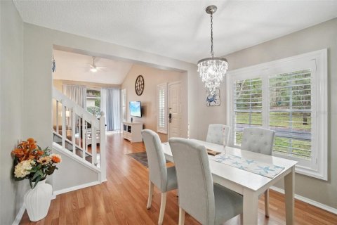 Touwnhouse à louer à Palm Harbor, Floride: 2 chambres, 133.31 m2 № 2157304 - photo 9