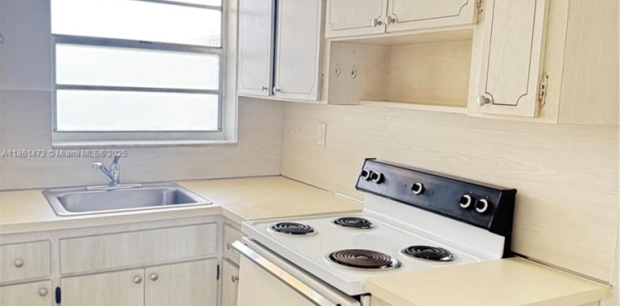 Apartamento en Hialeah, Florida 1 dormitorio, 1094.02 m2 № 1892159