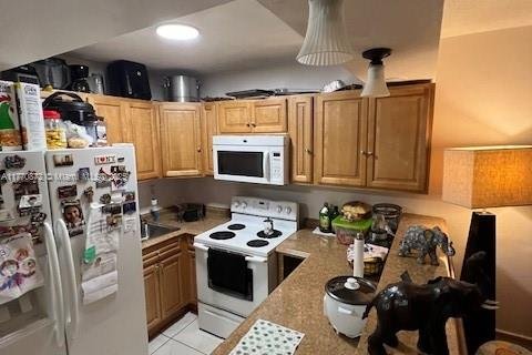 Купить кондоминиум в Норт-Бей-Виллидж, Флорида 1 спальня, 64.57м2, № 1980392 - фото 12