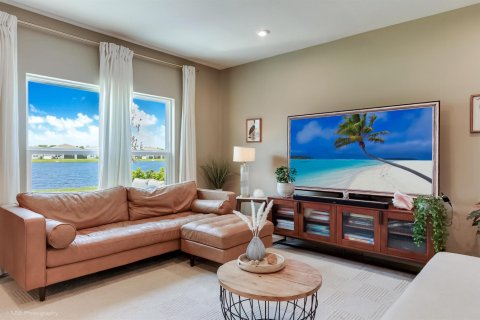 House in St. Lucie, Florida 4 bedrooms, 160.16 sq.m. № 2247591 - photo 15
