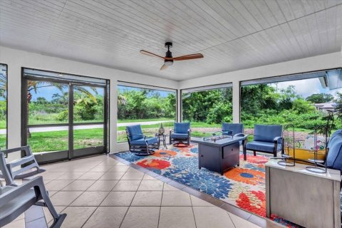 House in Punta Gorda, Florida 4 bedrooms, 316.52 sq.m. № 1840286 - photo 5