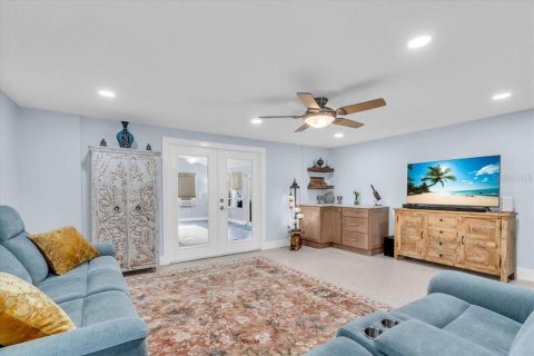 House in Punta Gorda, Florida 4 bedrooms, 316.52 sq.m. № 1840286 - photo 13